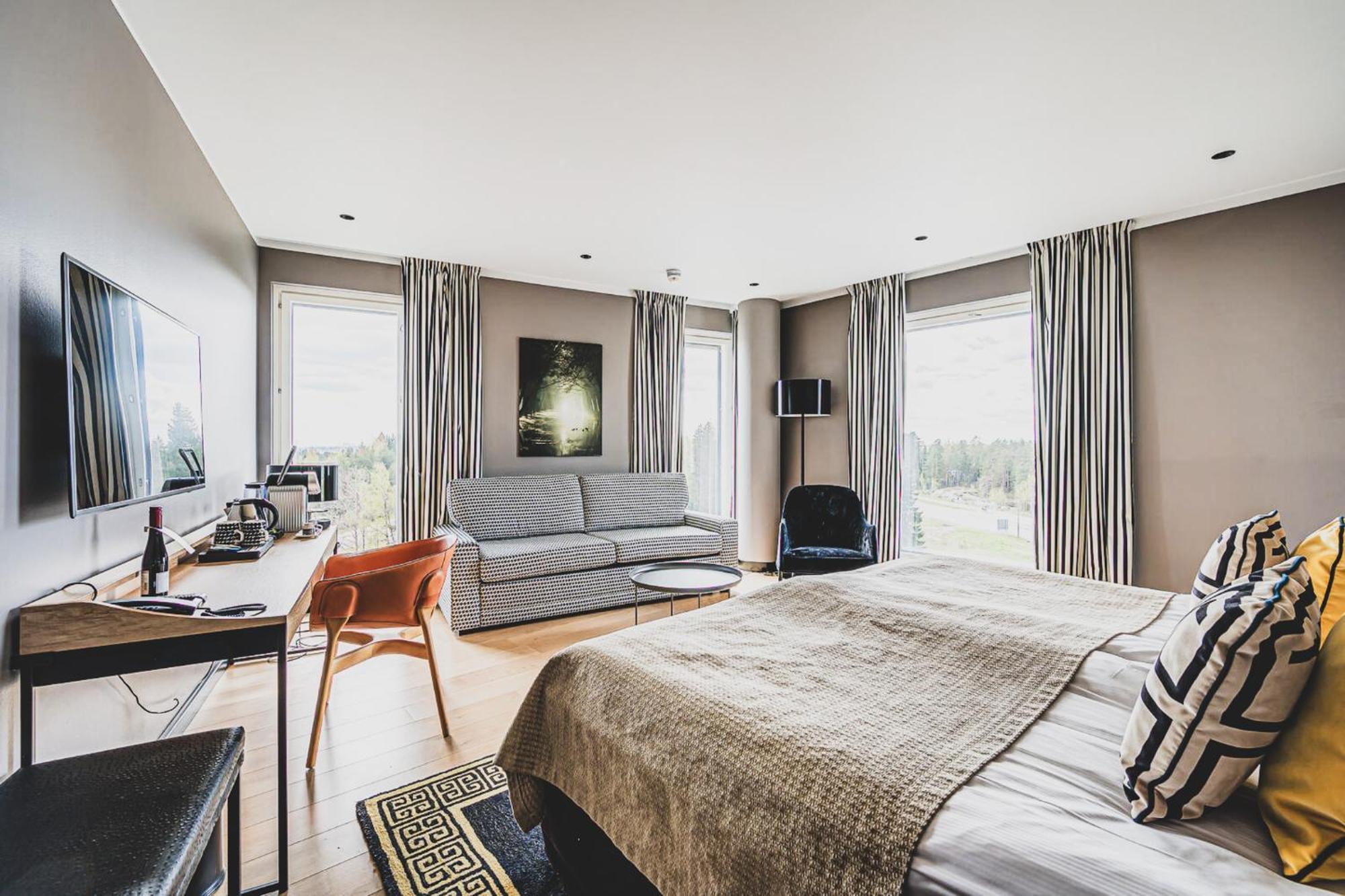 Clarion Aviapolis 4*