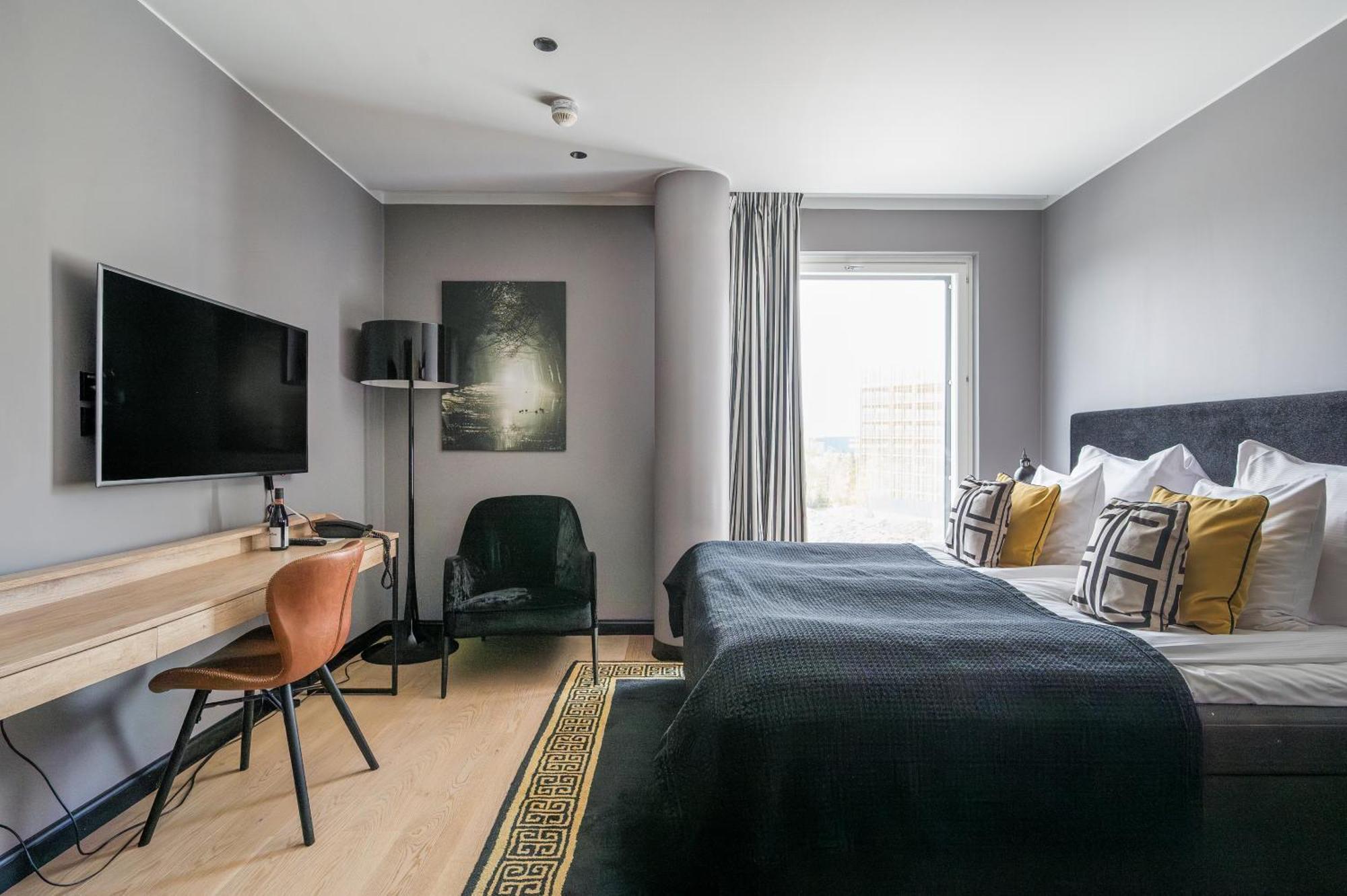 Hotel Clarion Aviapolis 4*