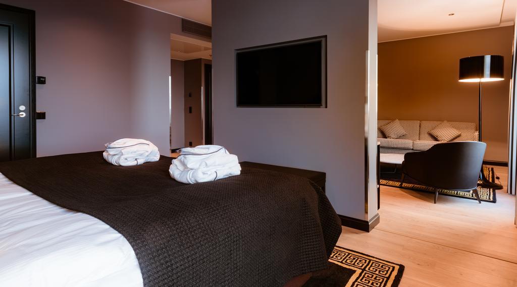 Clarion Aviapolis 4*